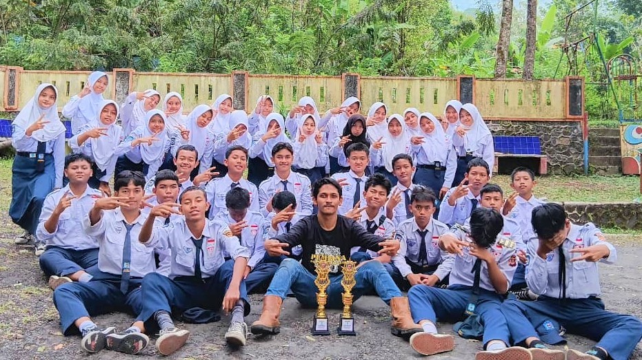 PKS MTSN 7 KUNINGAN RAIH DUA PRESTASI PADA PERKEMAHAN DIKLAT PKS 2025